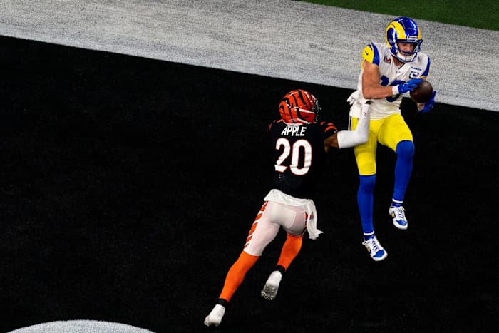 Los Angeles Rams wide receiver Cooper Kupp (10) scores the go ahead touchdown as Cincinnati Bengals cornerback Eli Apple (20) defends in the fourth quarter during Super Bowl 56, Sunday, Feb. 13, 2022, at SoFi Stadium in Inglewood, Calif. Nfl Super Bowl 56 Los Angeles Rams Vs Cincinnati Bengals Feb 13 2022 Albert Cesare 3765